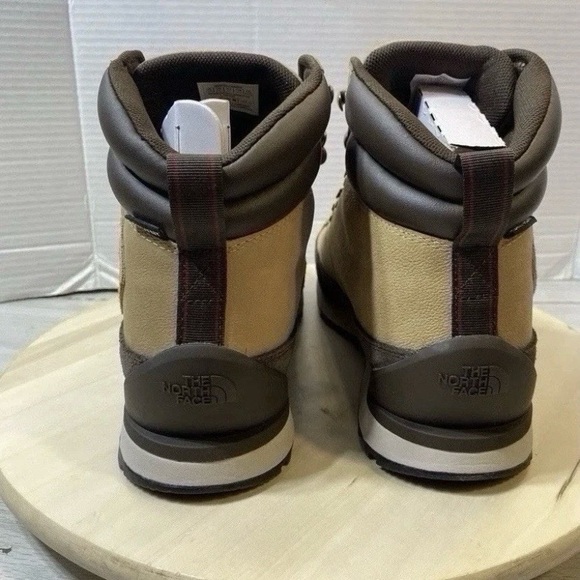 The North Face Men's 11.5 Back to Berkeley IV Leather WP Hiking Boots NEW! - Picture 5 of 10